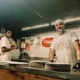 Biopizza: Alessandro prepara le pizze on the road