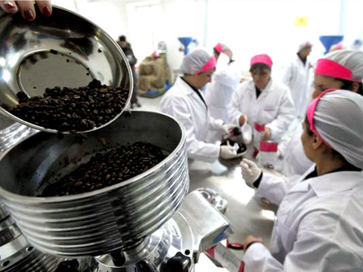 Cooperativa Lazzarelle, Carcere femminile di Pozzuoli (NA) - Pulmino contadino